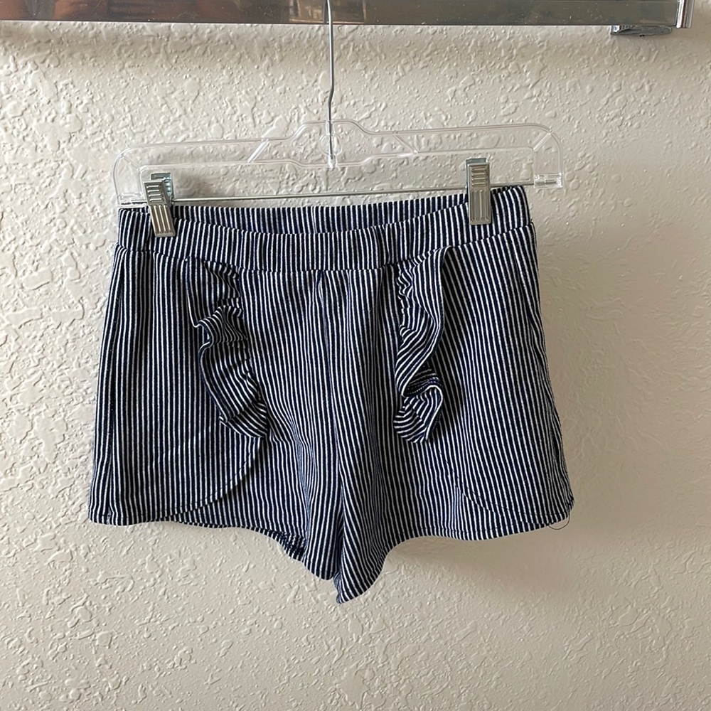 Blue & White Striped Shorts with Ruffle - super comfy!